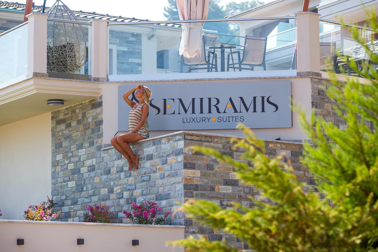 Semiramis Luxury Suites Chrisi Ammoudia Exterior foto